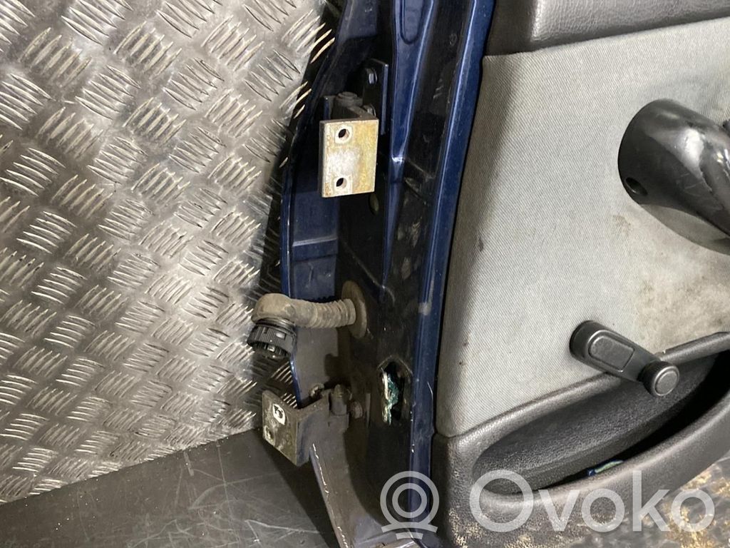 Puerta trasera   9008G3