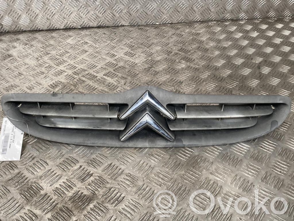Citroen Saxo Etusäleikkö 