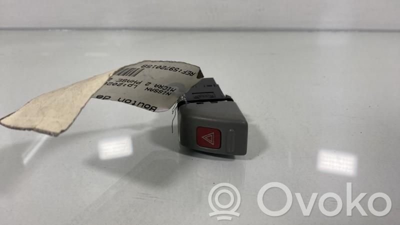 Nissan Micra Botón interruptor de luz de peligro 