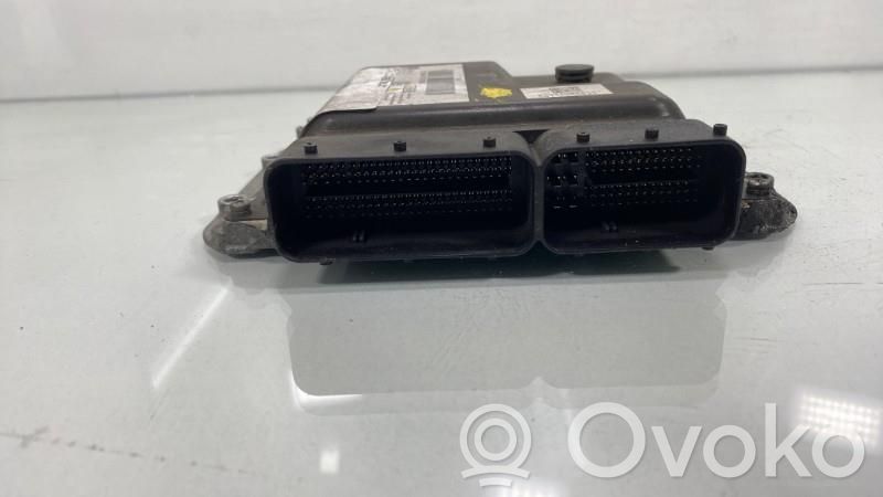 Opel Astra J Engine control unit/module 