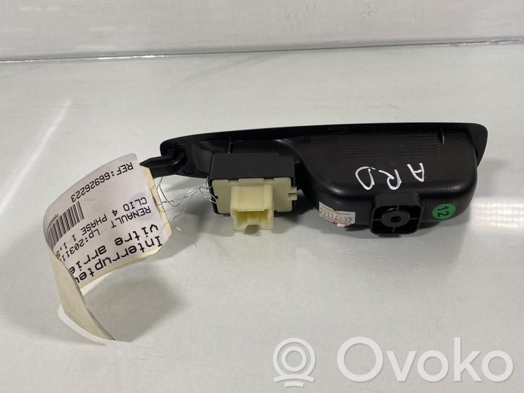 Renault Clio IV Interruttore di controllo dell’alzacristalli elettrico