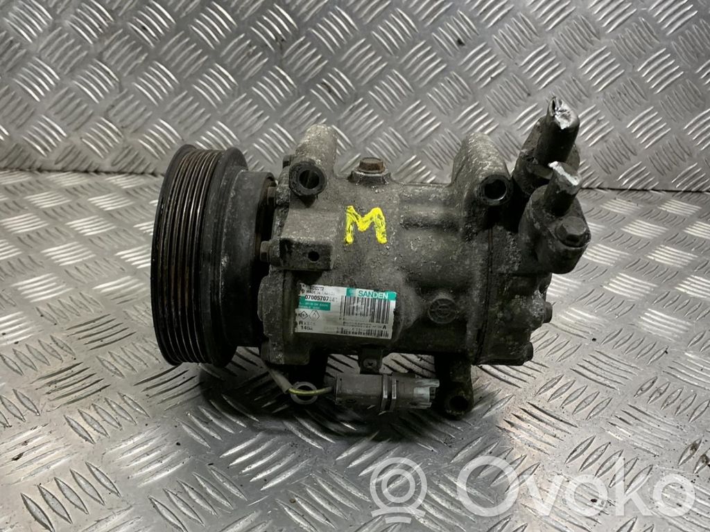 Nissan Note (E11) Air conditioning (A/C) compressor (pump) 