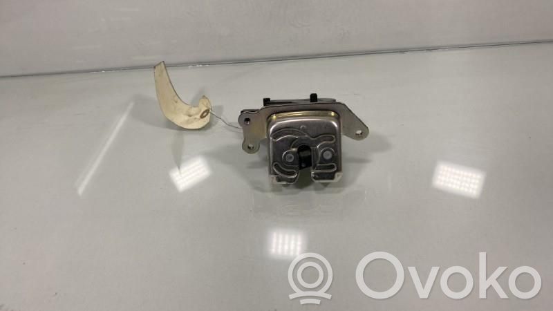 Suzuki Swift III Zamek klapy tylnej / bagażnika 