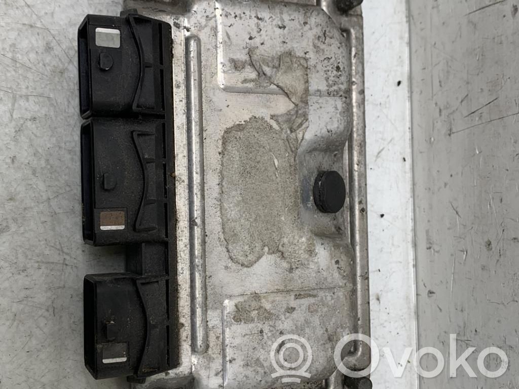 Peugeot 206 Engine control unit/module 