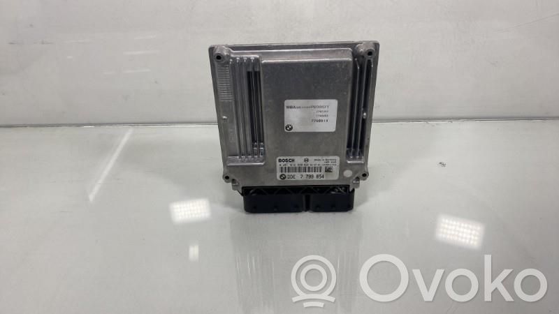 BMW 1 E81 E87 Engine control unit/module 