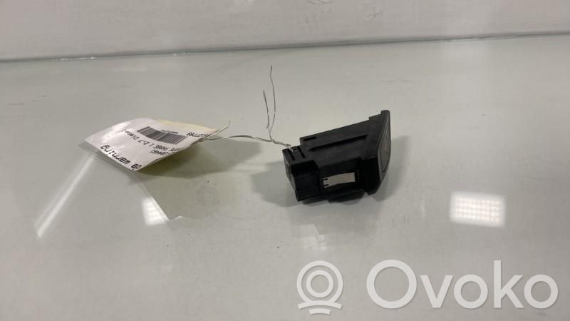 Comutator lumini pericol   8K1941509V10