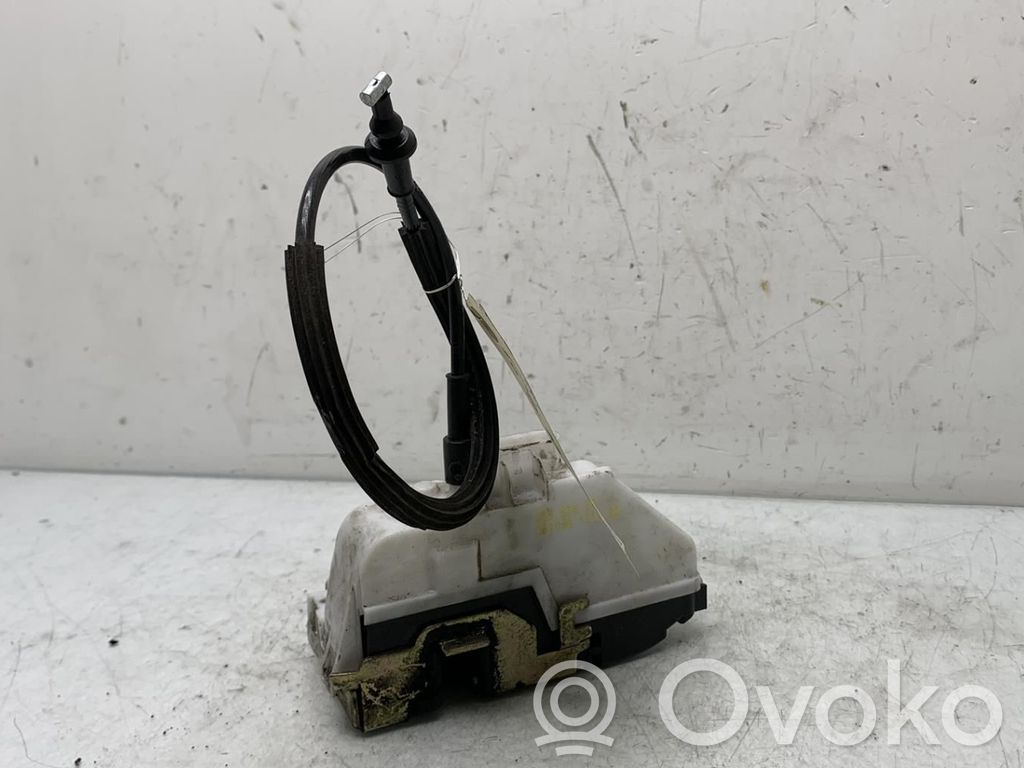 Citroen C3 Front door lock 