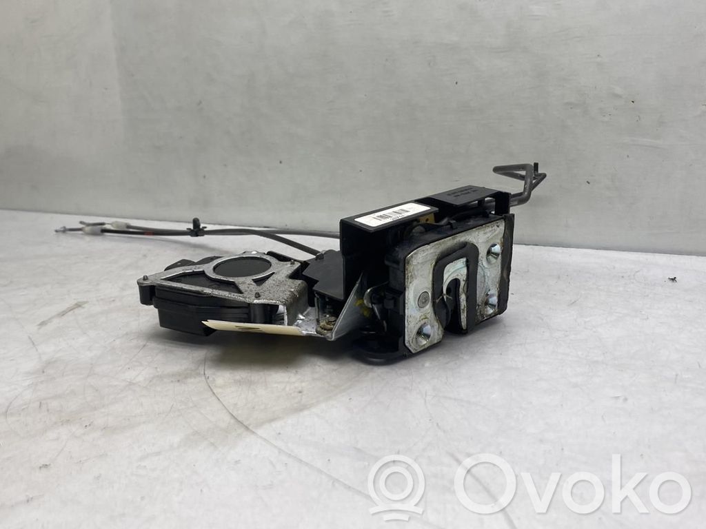 KIA Rio Cerradura de puerta delantera 