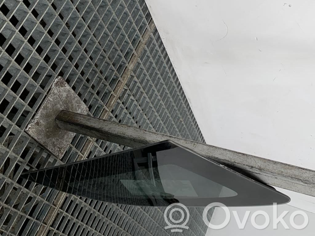 Ford Ecosport Rear side window 