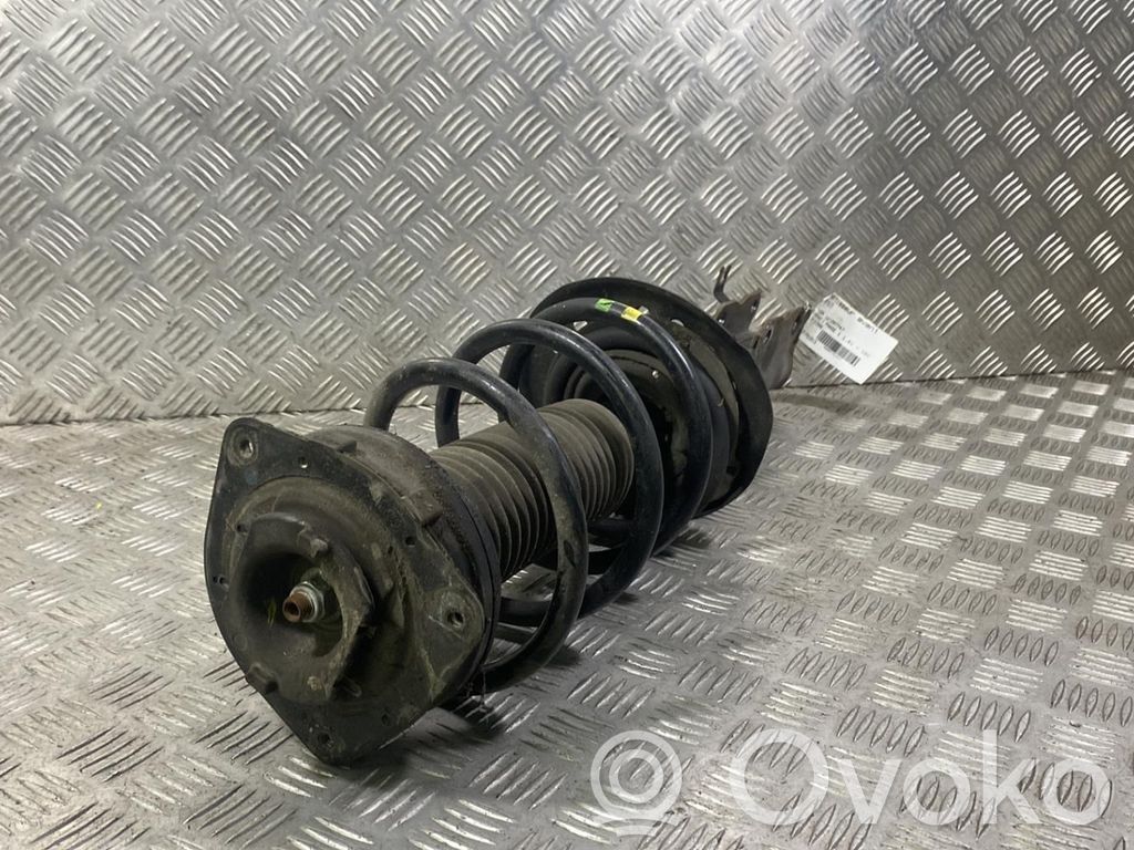 Nissan Qashqai Ansamblu amortizor cu arc față
