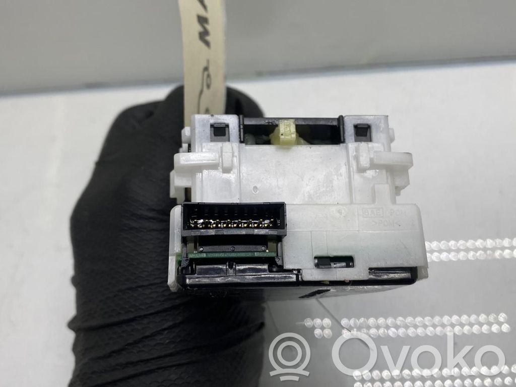 Nissan Qashqai Indicator stalk 