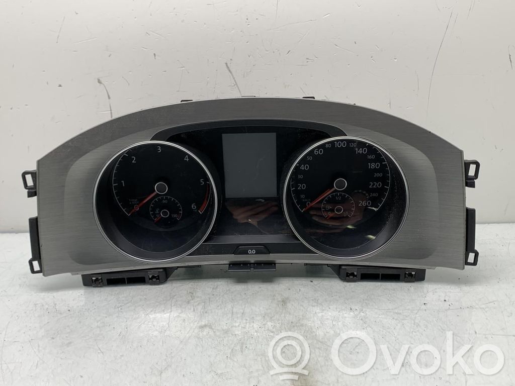 Volkswagen Golf VII Tachimetro (quadro strumenti) 