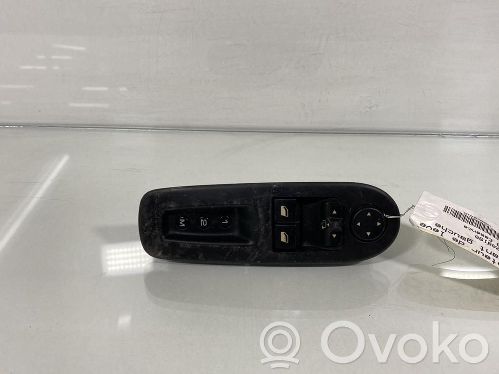 Peugeot 407 Electric window control switch 
