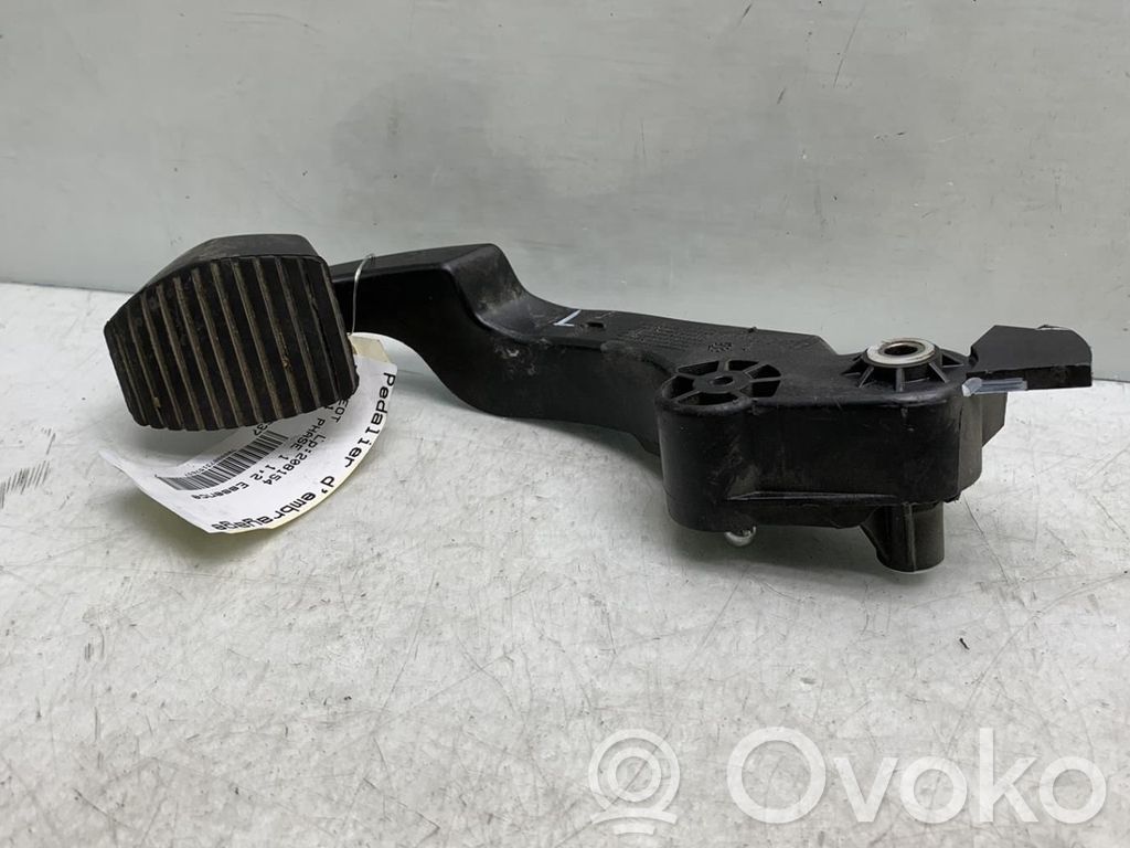 Peugeot 2008 I Pedal de embrague 
