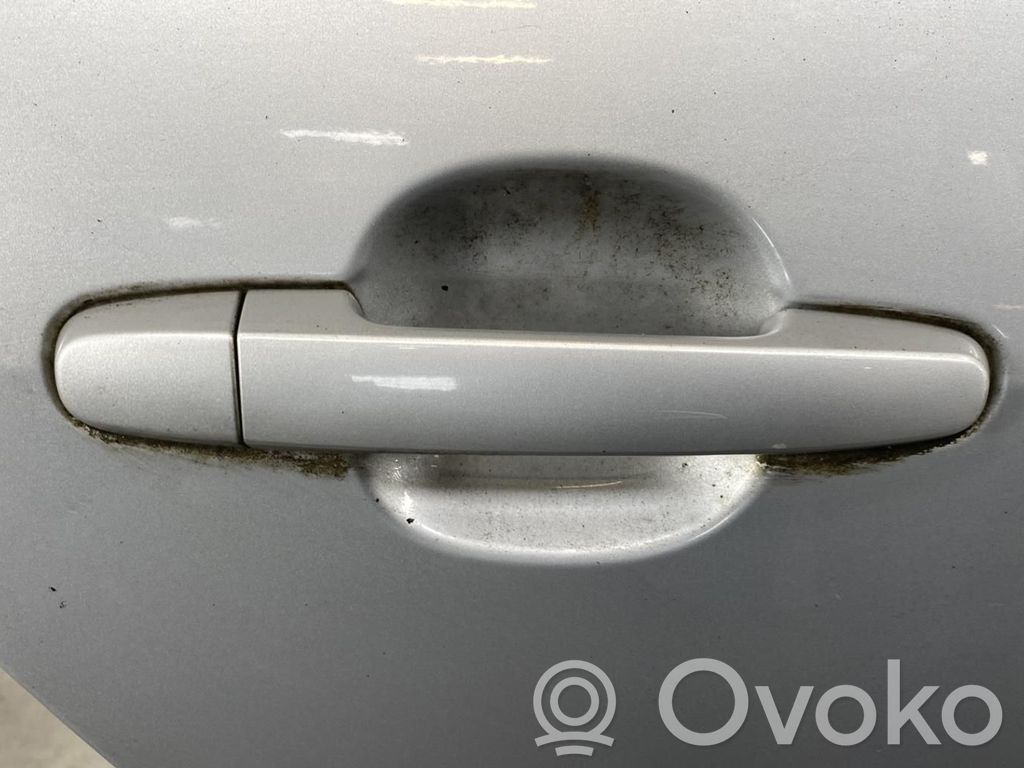 Toyota Corolla Verso E121 Galinės durys 