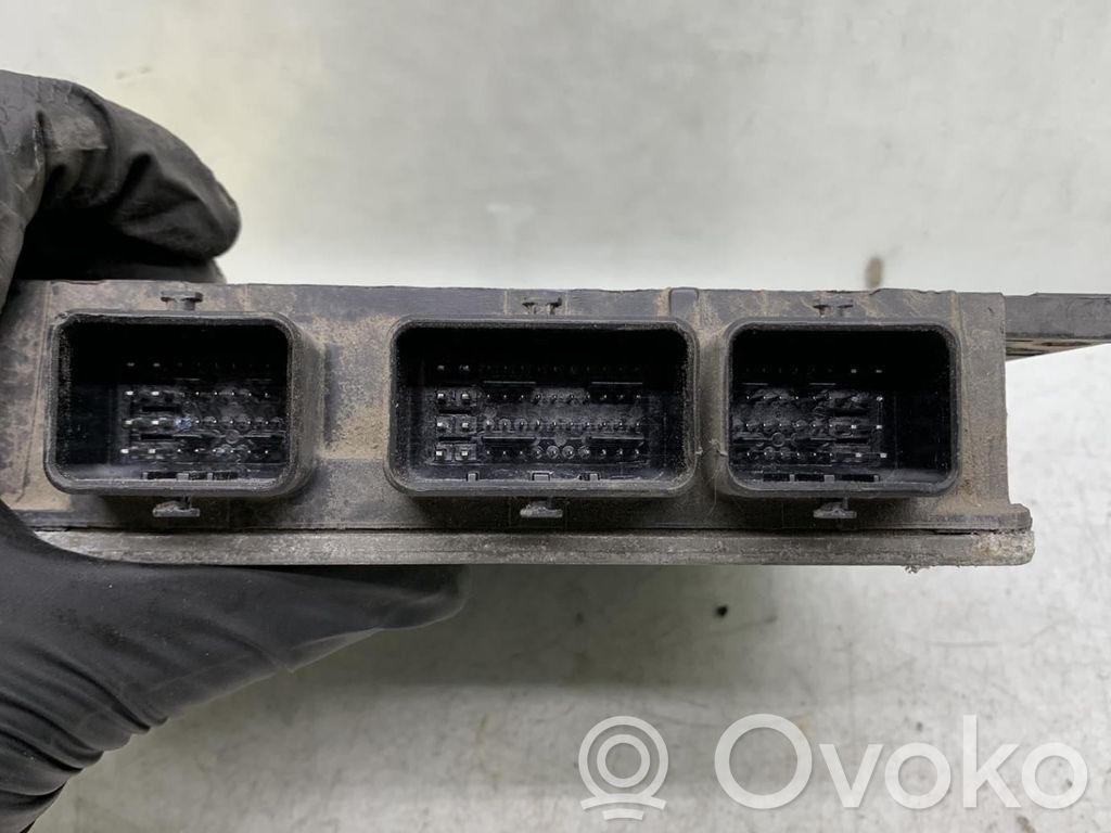 Nissan Note (E11) Engine control unit/module 