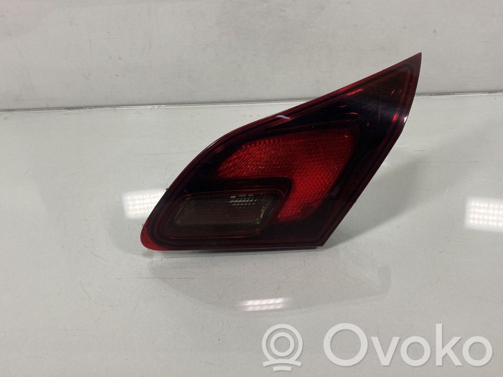 Opel Astra J Luces portón trasero/de freno 