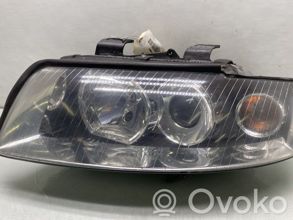 Audi A4 S4 B6 8E 8H Phare frontale 