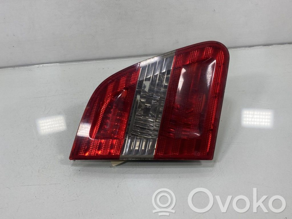 Mercedes-Benz B W245 Lampă spate în capacul portbagajului 