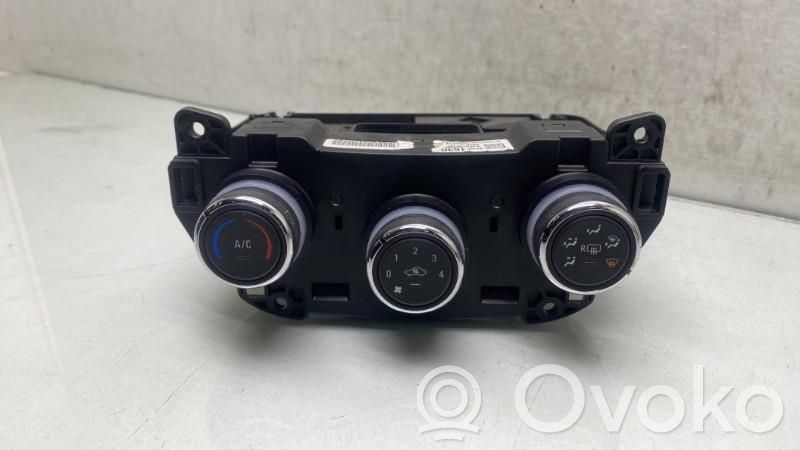 Opel Karl Panel klimatyzacji 