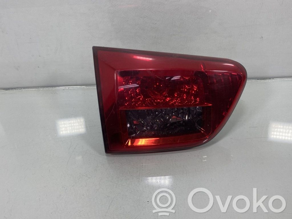 Peugeot 4007 Lampy tylnej klapy bagażnika 