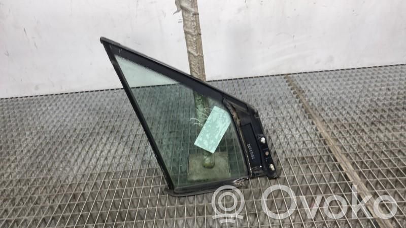 Citroen C8 Ventanilla de ventilación de la puerta delantera cuatro puertas 