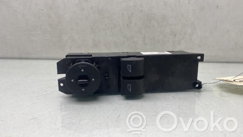 Ford Focus Electric window control switch 