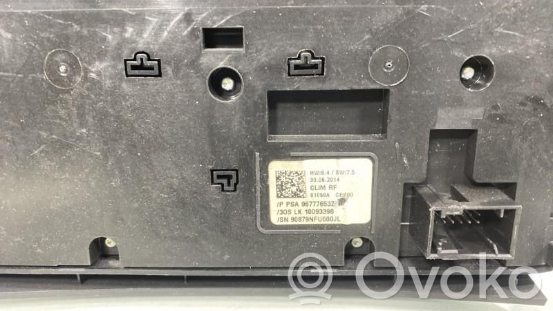 Peugeot 308 Climate control unit 