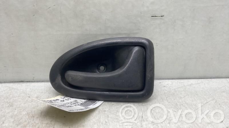 Opel Vivaro Klamka wewnętrzna drzwi przednich 
