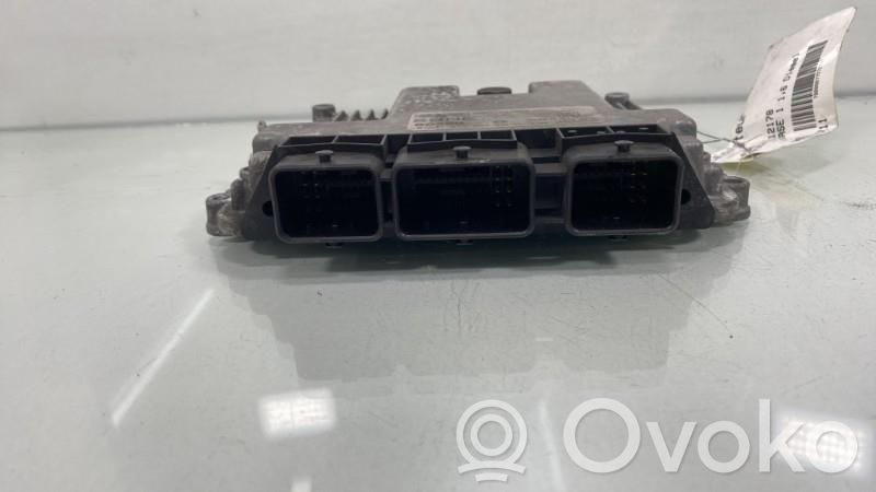 Ford Focus Engine control unit/module 