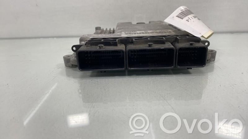 Renault Trafic III (X82) Engine control unit/module 