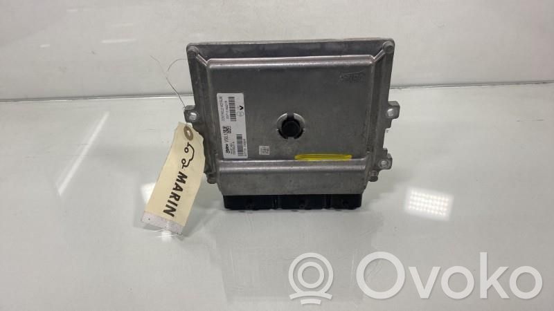 Renault Clio IV Unidad de control/módulo del motor 
