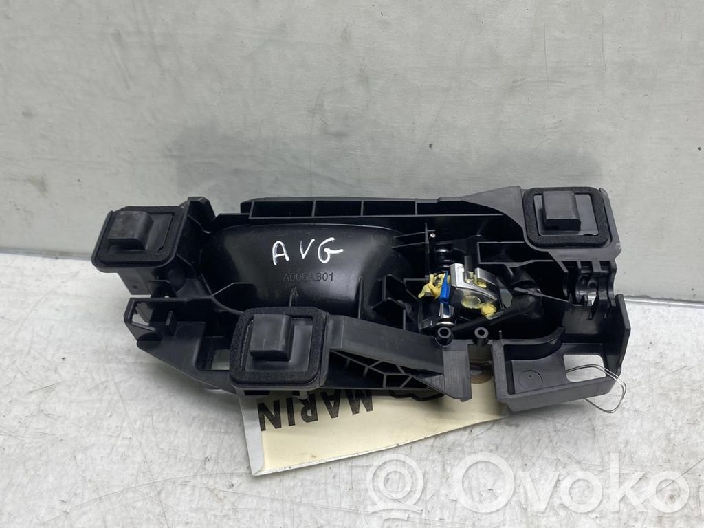 Peugeot Rifter Front door interior handle 