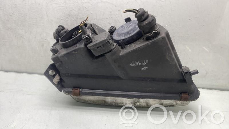 Volkswagen PASSAT B5 Faro/fanale 