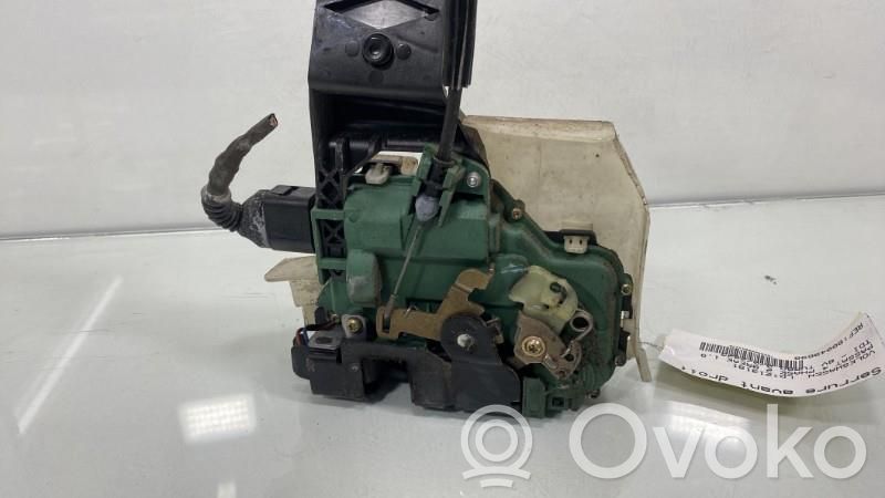 Volkswagen PASSAT B5.5 Zamek drzwi przednich 