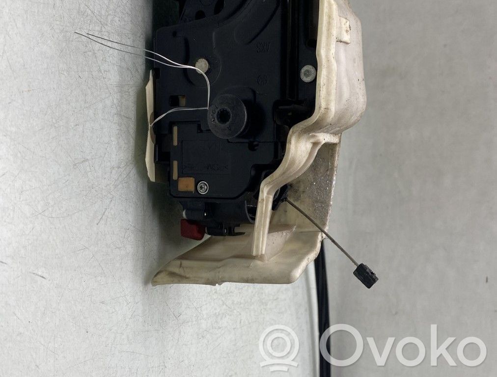 Volkswagen Golf V Etuoven lukko 
