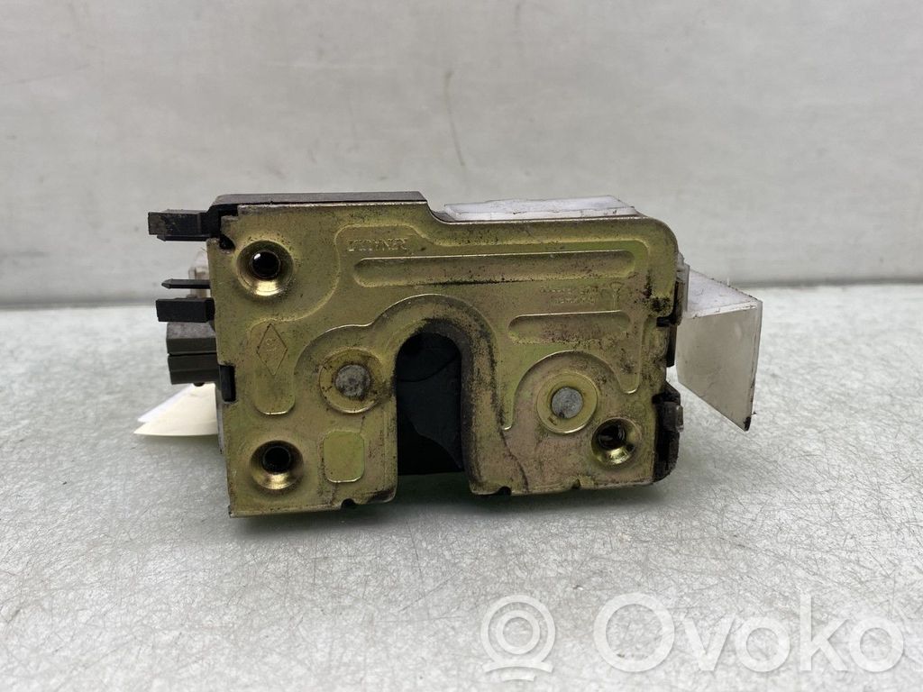 Renault Megane I Rear door lock 