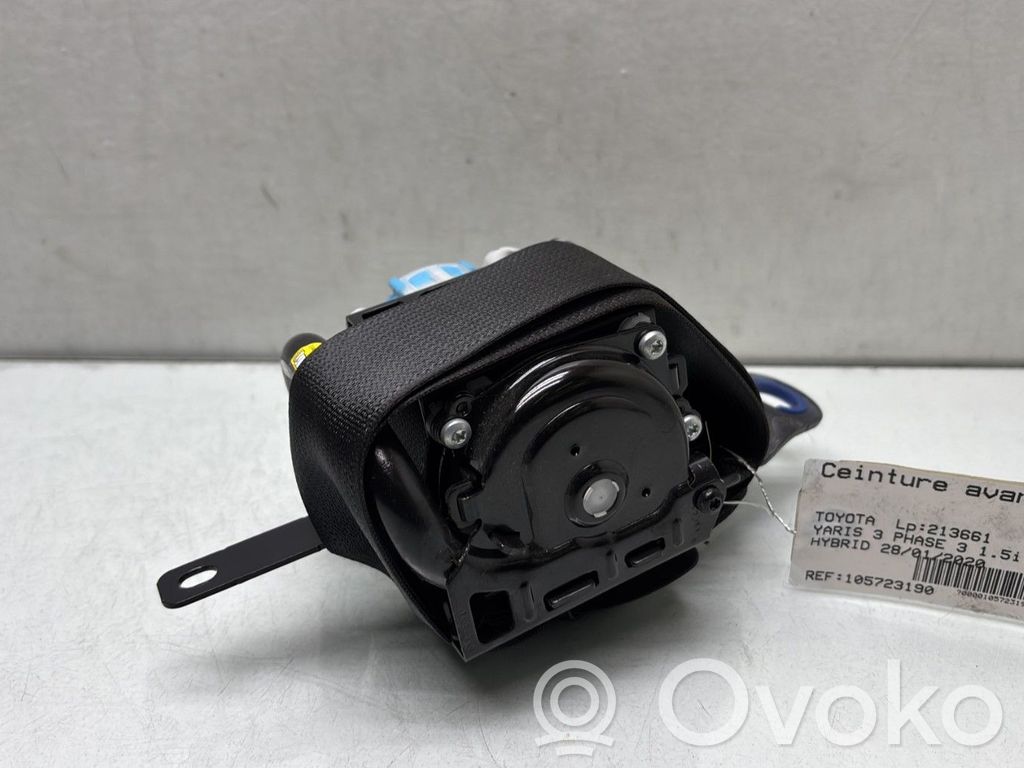 Toyota Yaris Hebilla del cinturón delantero 