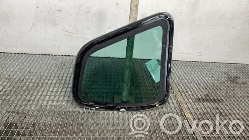 Dacia Duster Rear side window 