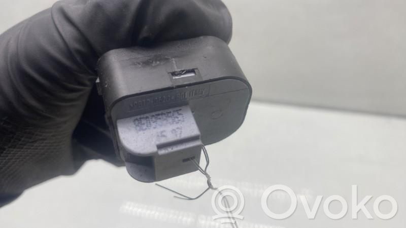 Audi A3 S3 8P Wing mirror switch 