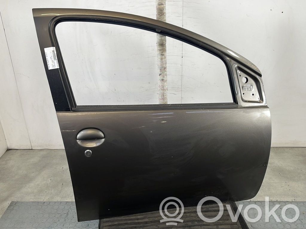 Toyota Aygo AB10 Tür vorne 
