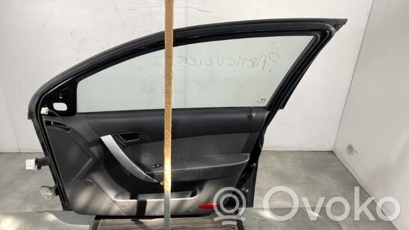 Chevrolet Aveo Puerta delantera 