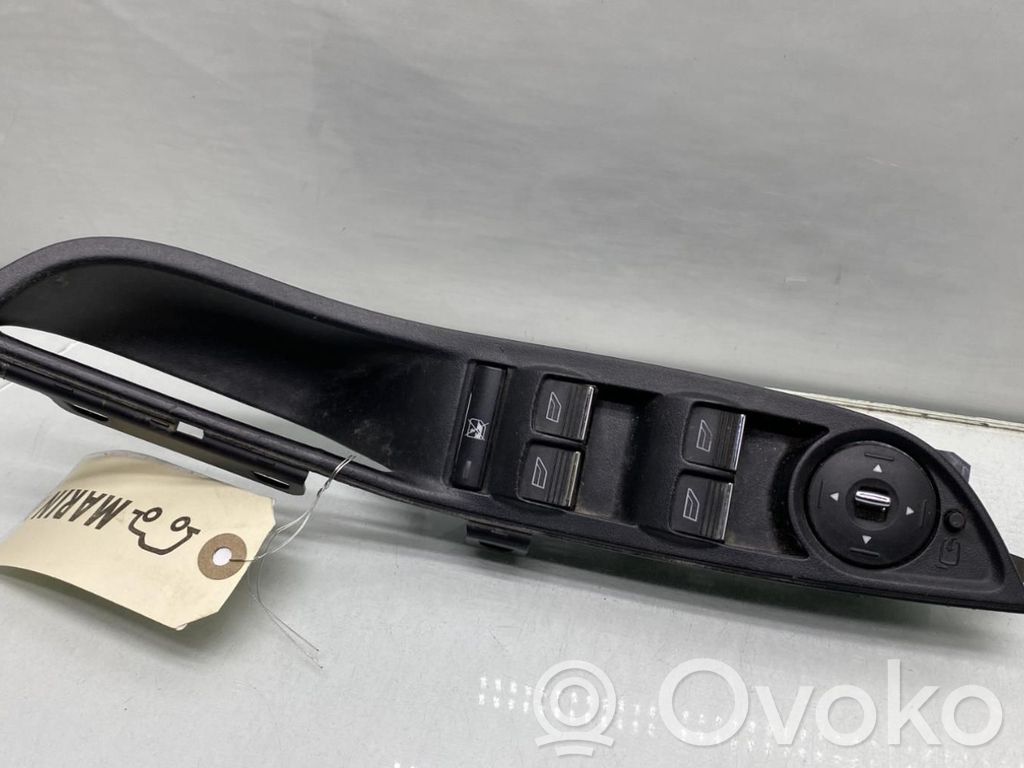 Wing mirror switch   2033142