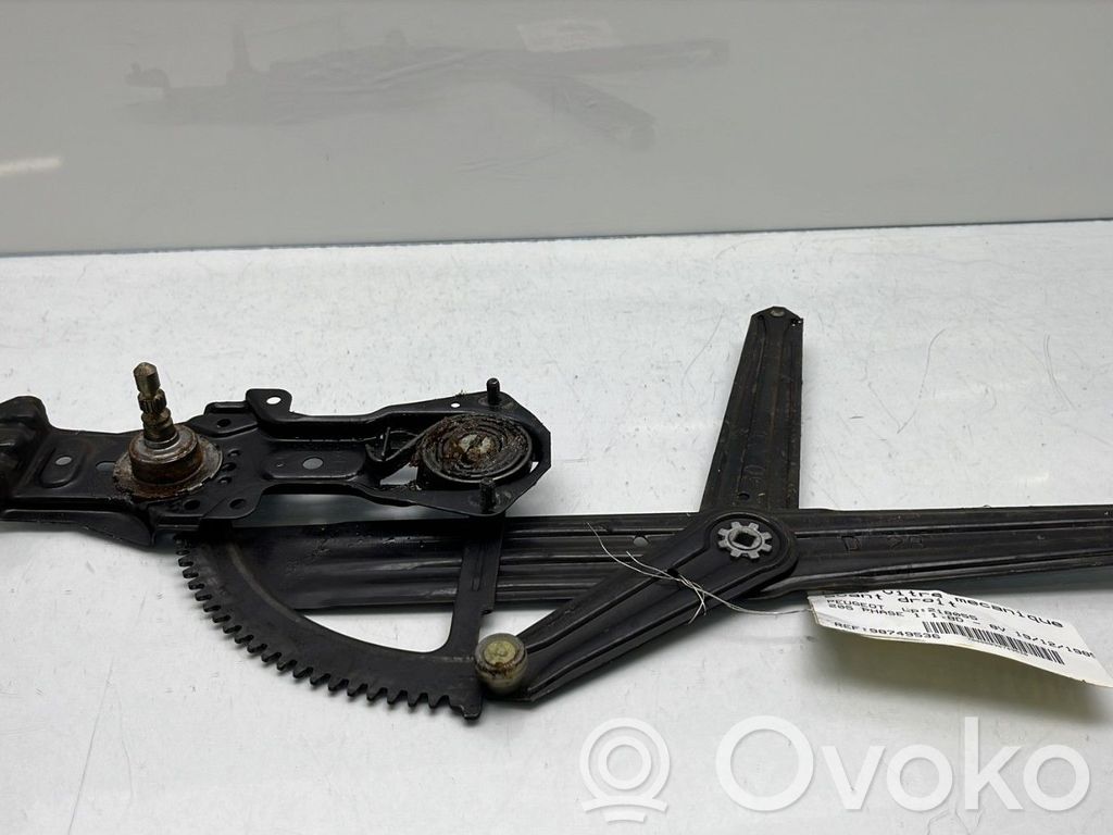 Peugeot 205 Regulador manual de la ventanilla delantera