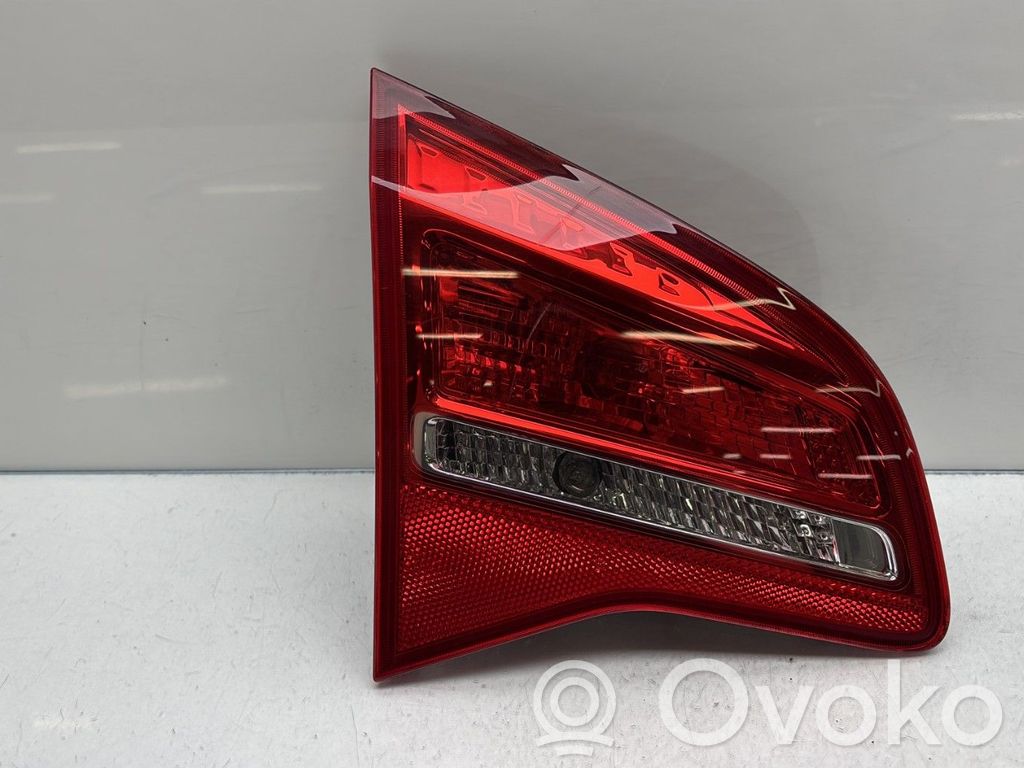 Opel Meriva B Galinis žibintas dangtyje 