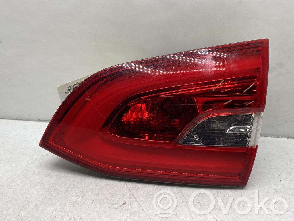 Peugeot 308 Lampă spate în capacul portbagajului 