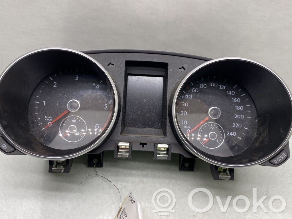 Volkswagen Golf VI Vitezometru (grup de instrumente)