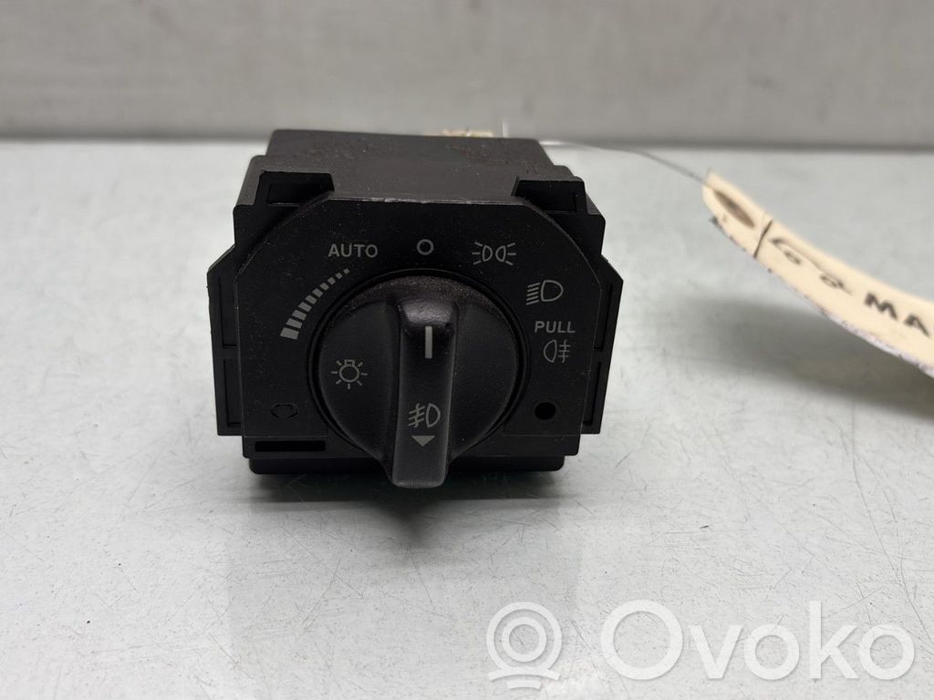 Jaguar S-Type Light switch 