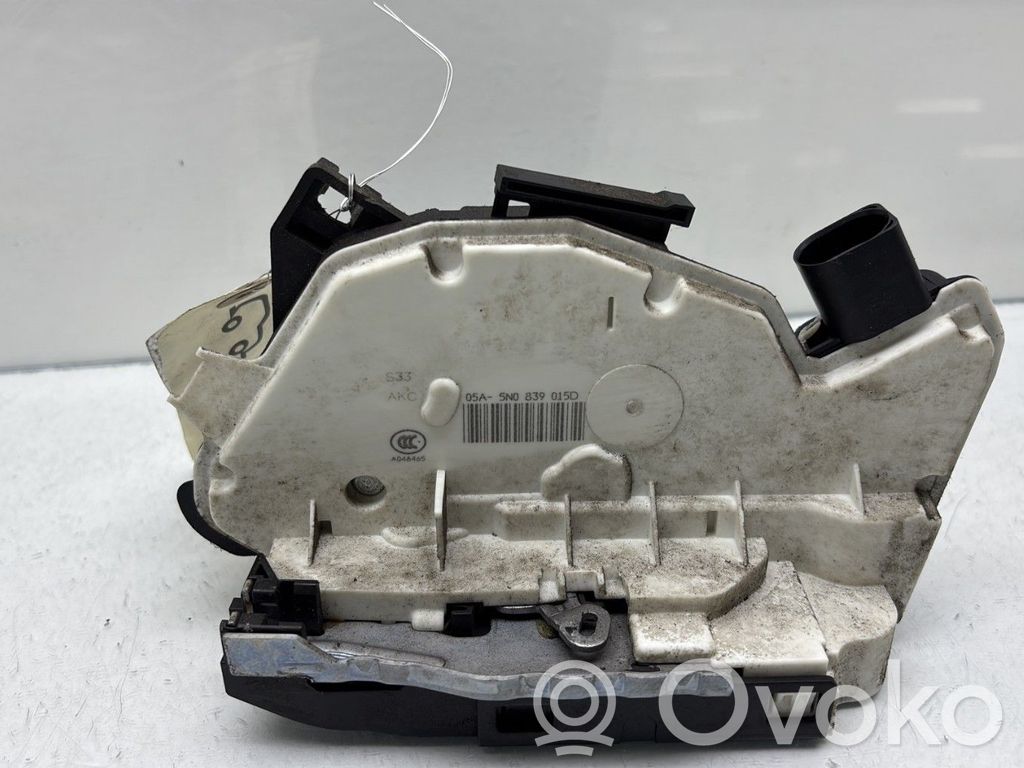 Skoda Fabia Mk2 (5J) Serratura portiera posteriore 