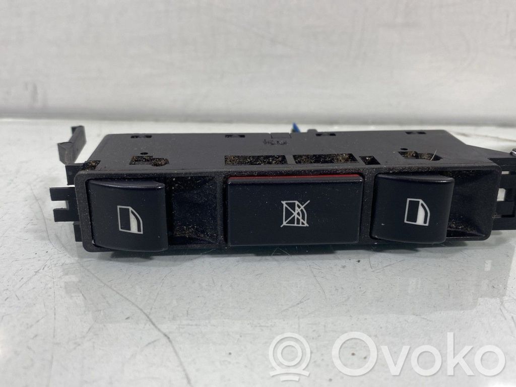 Interruptor del elevalunas eléctrico   61316902184